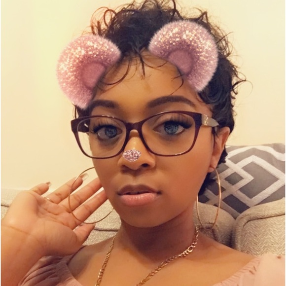 Alaina - Picture 9 of 16